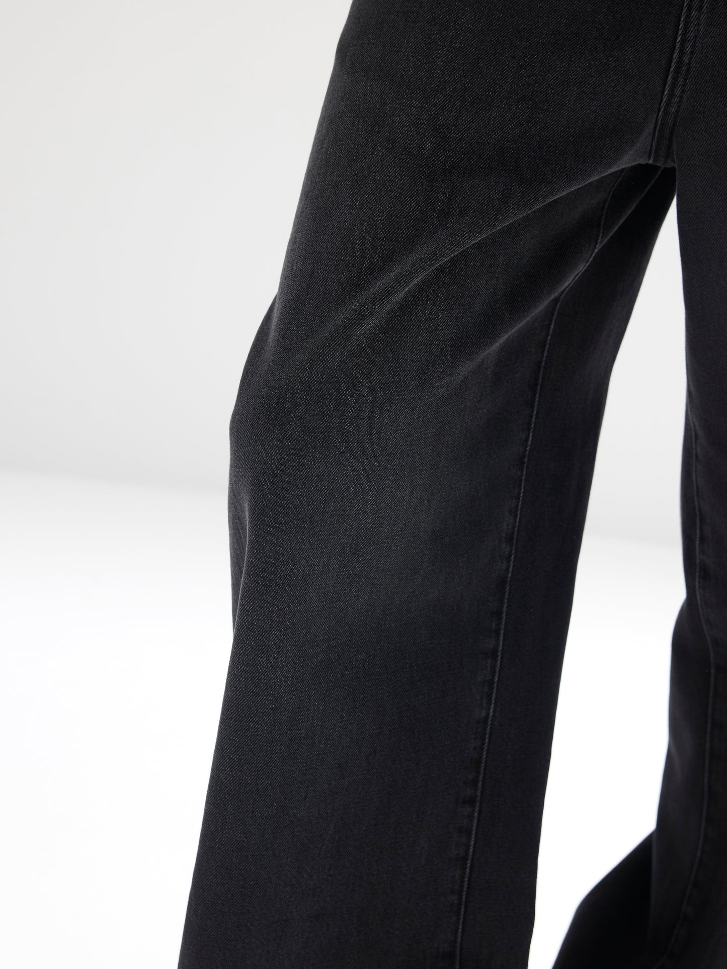 Leisure Loose Fit Jeans