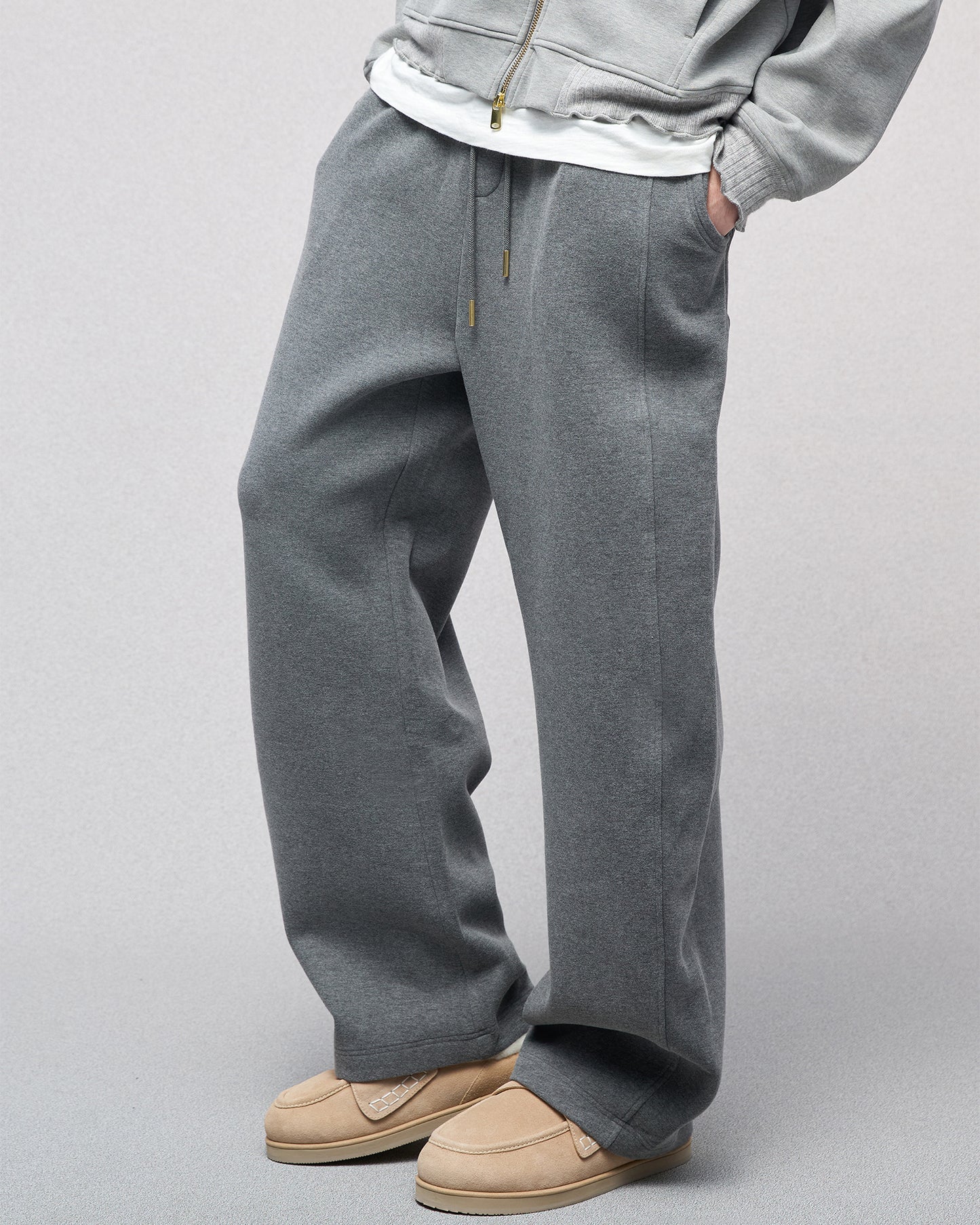 Col Croissant Sweatpants