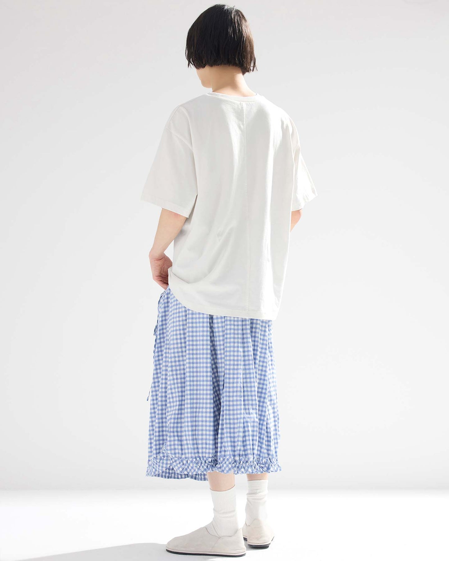 Plaid Pocket T-shirts with Hand-embroidered Dolls