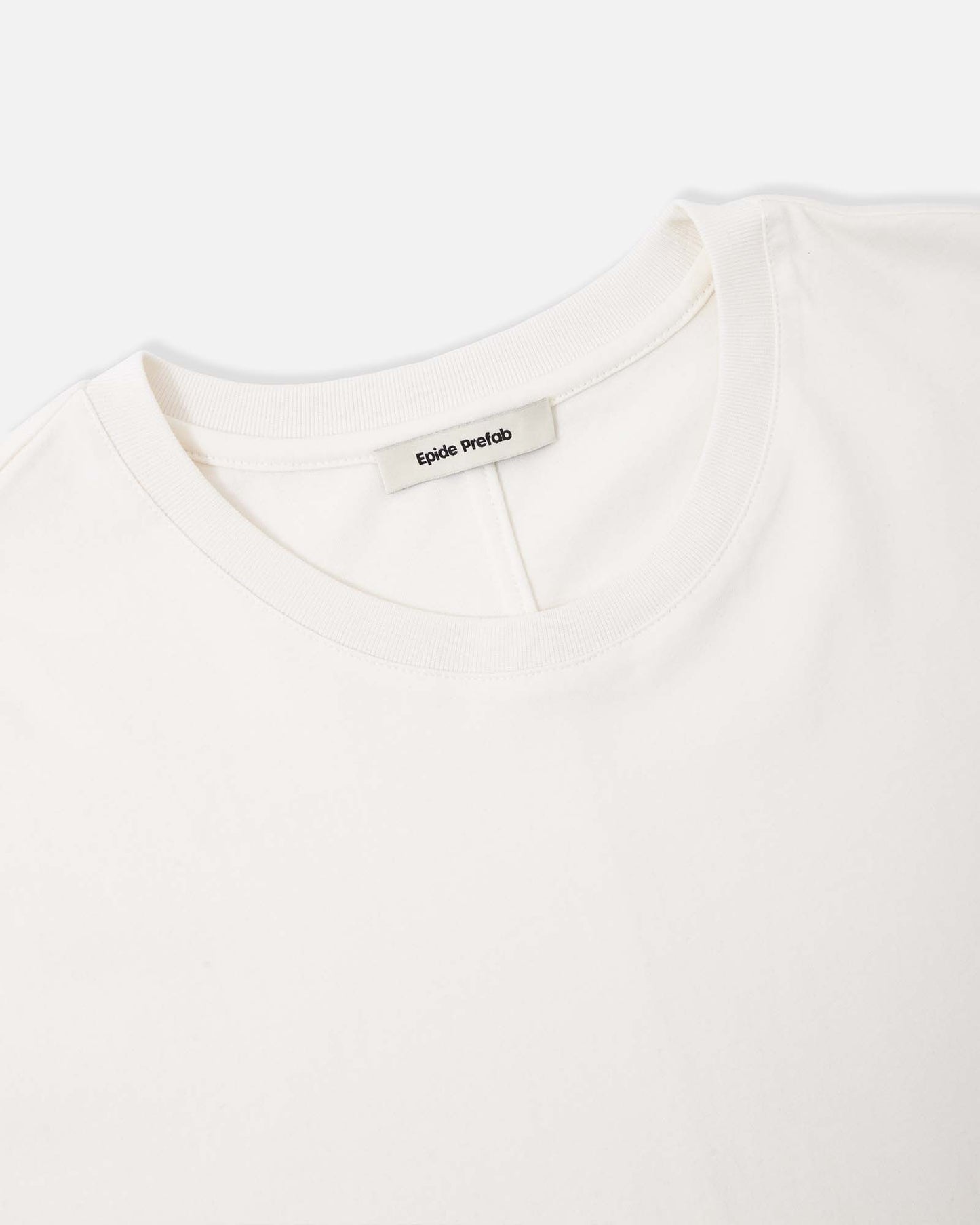 Plaid Pocket T-shirts with Hand-embroidered Dolls