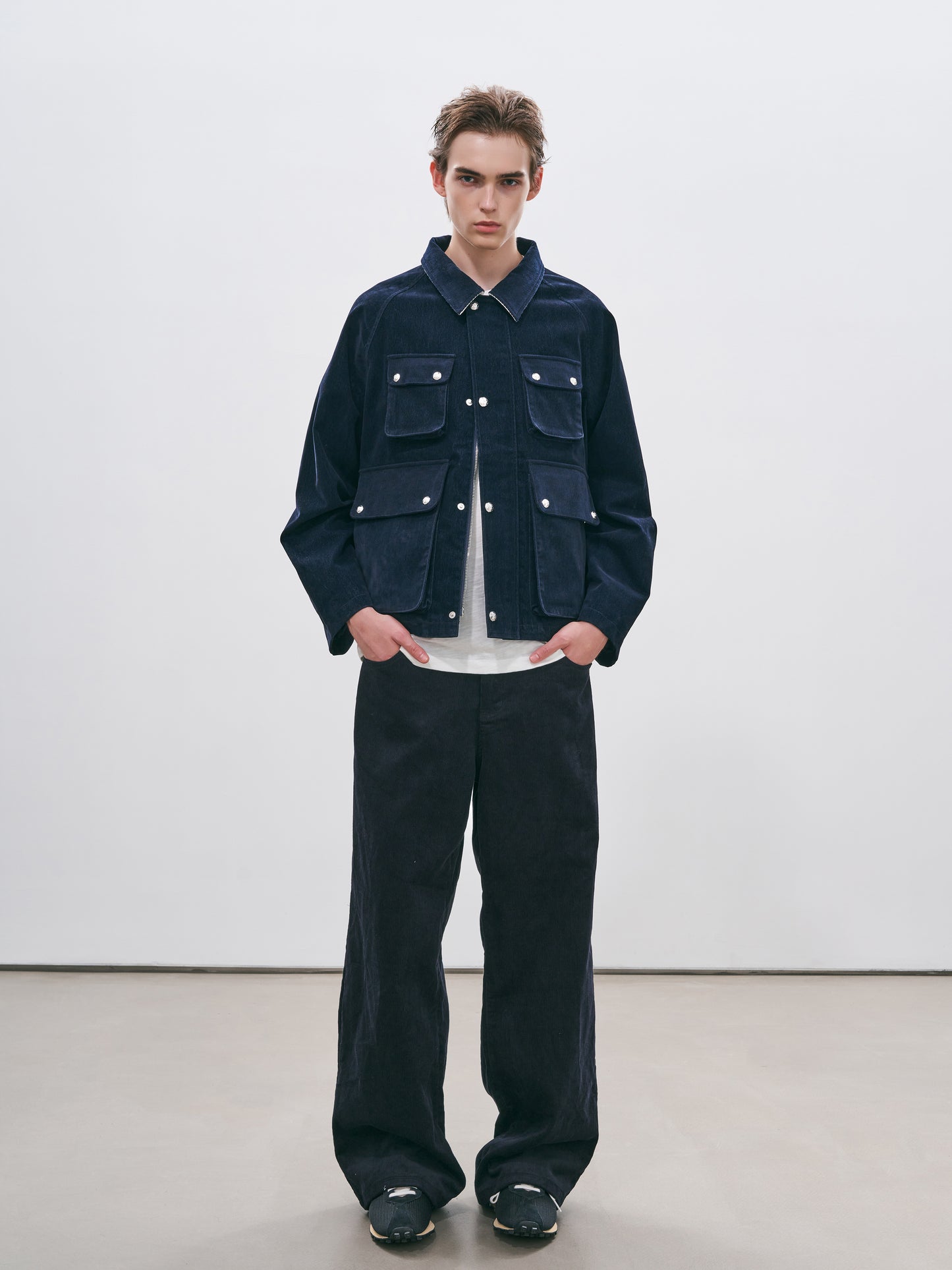 Denims Cut Leisure Pants in Cotton Corduroy