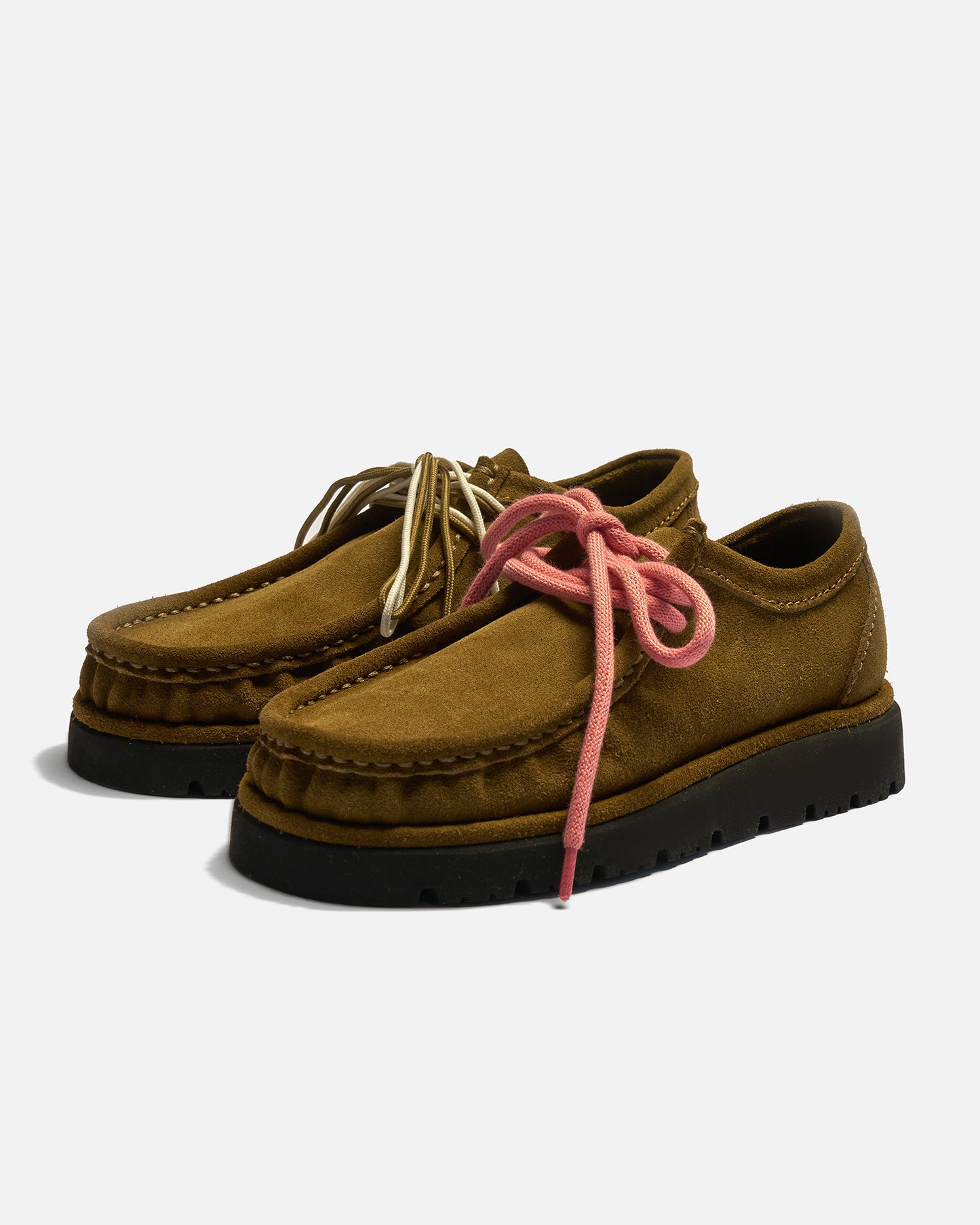 Walla Lace-up in Suede Calfskin