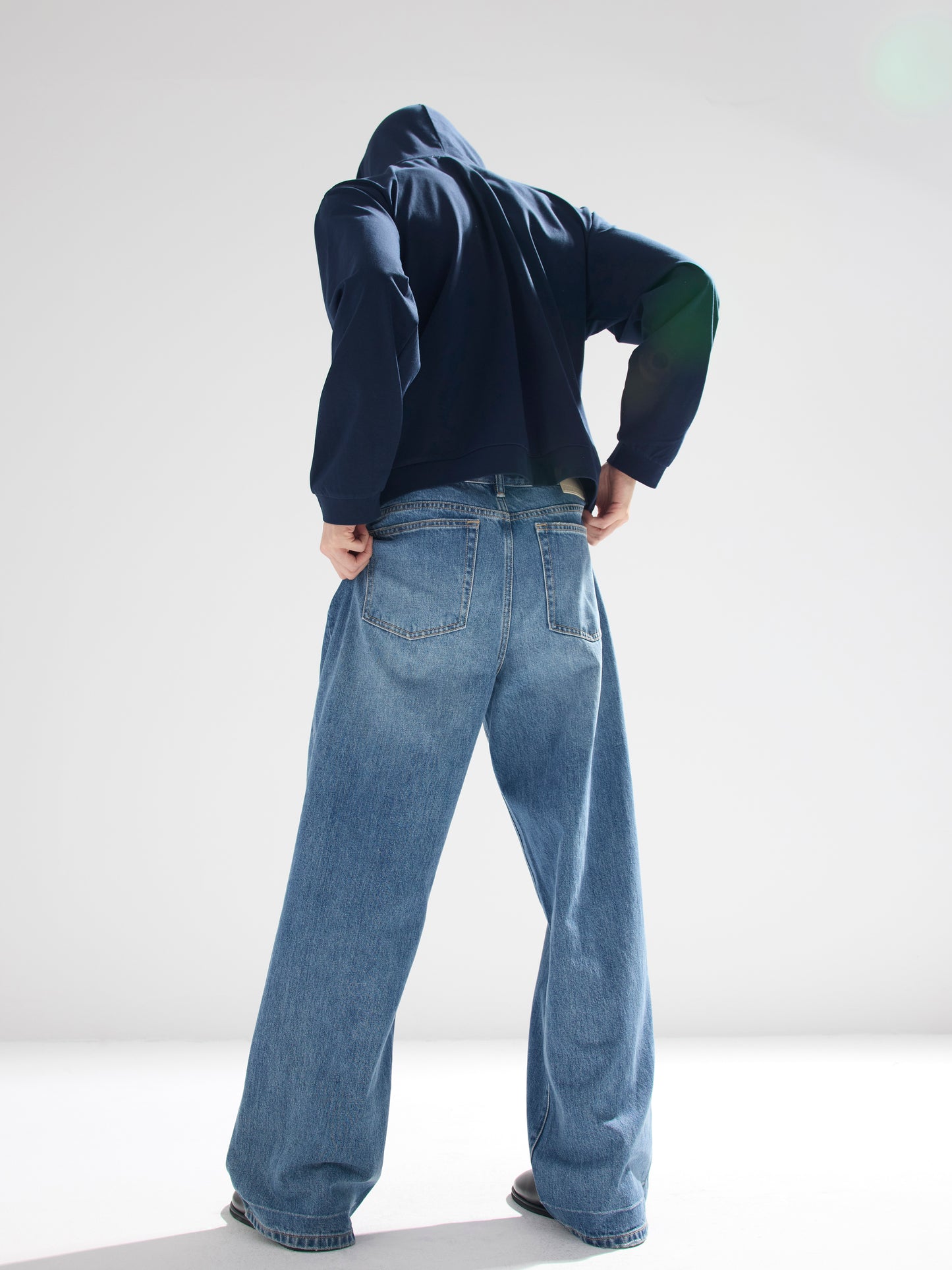 Leisure Loose Fit Jeans