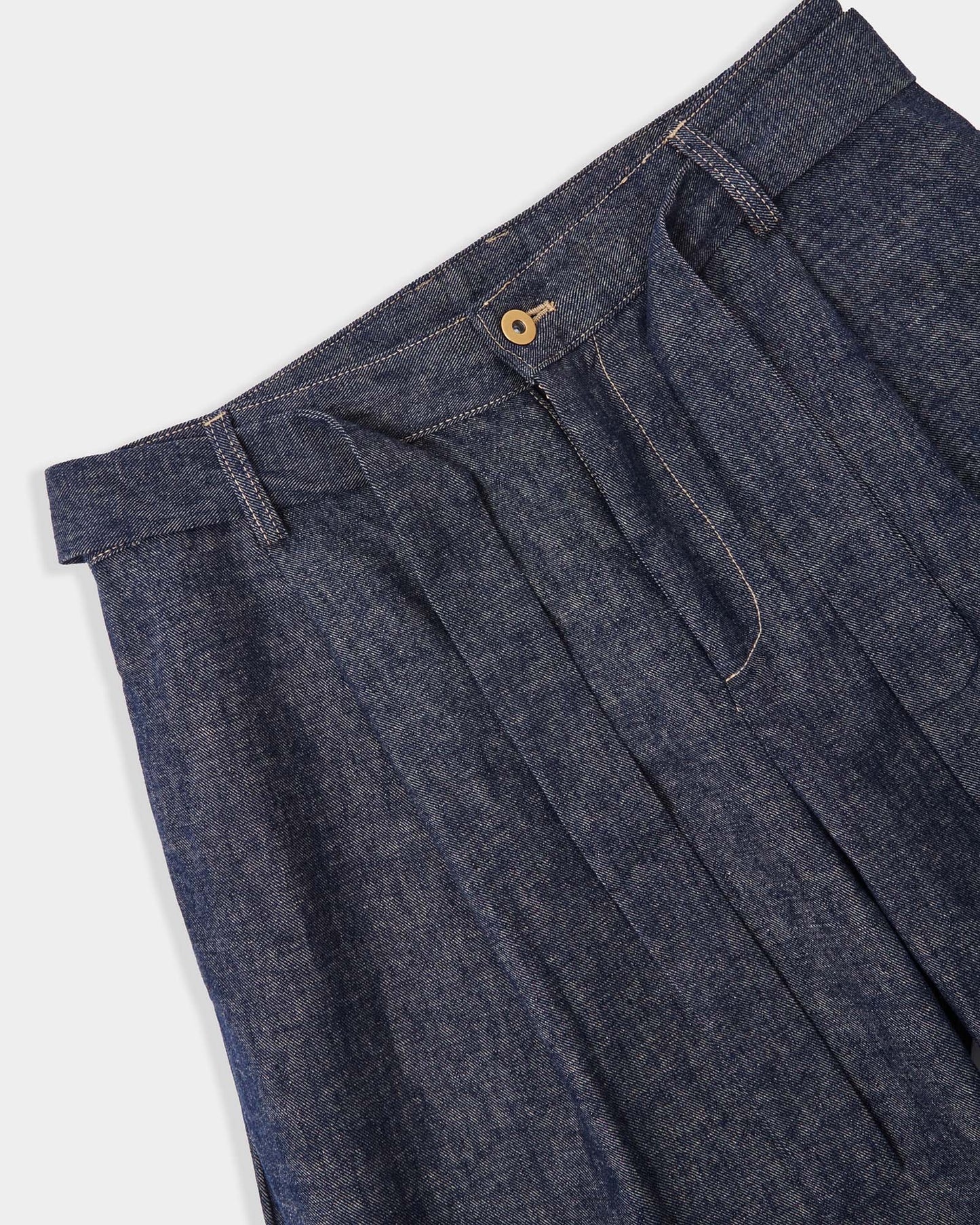 Belted Bermuda Jeans in Linen Cotton