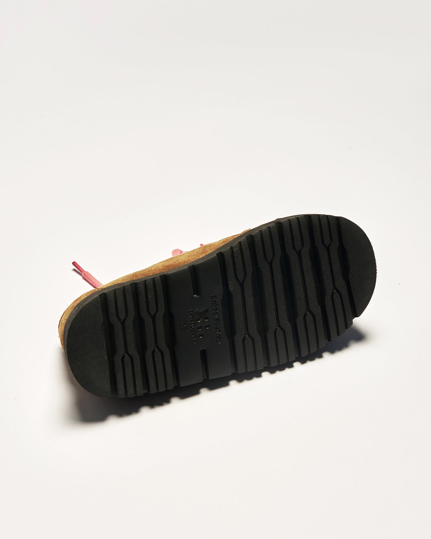 Walla Lace-up in Suede Calfskin