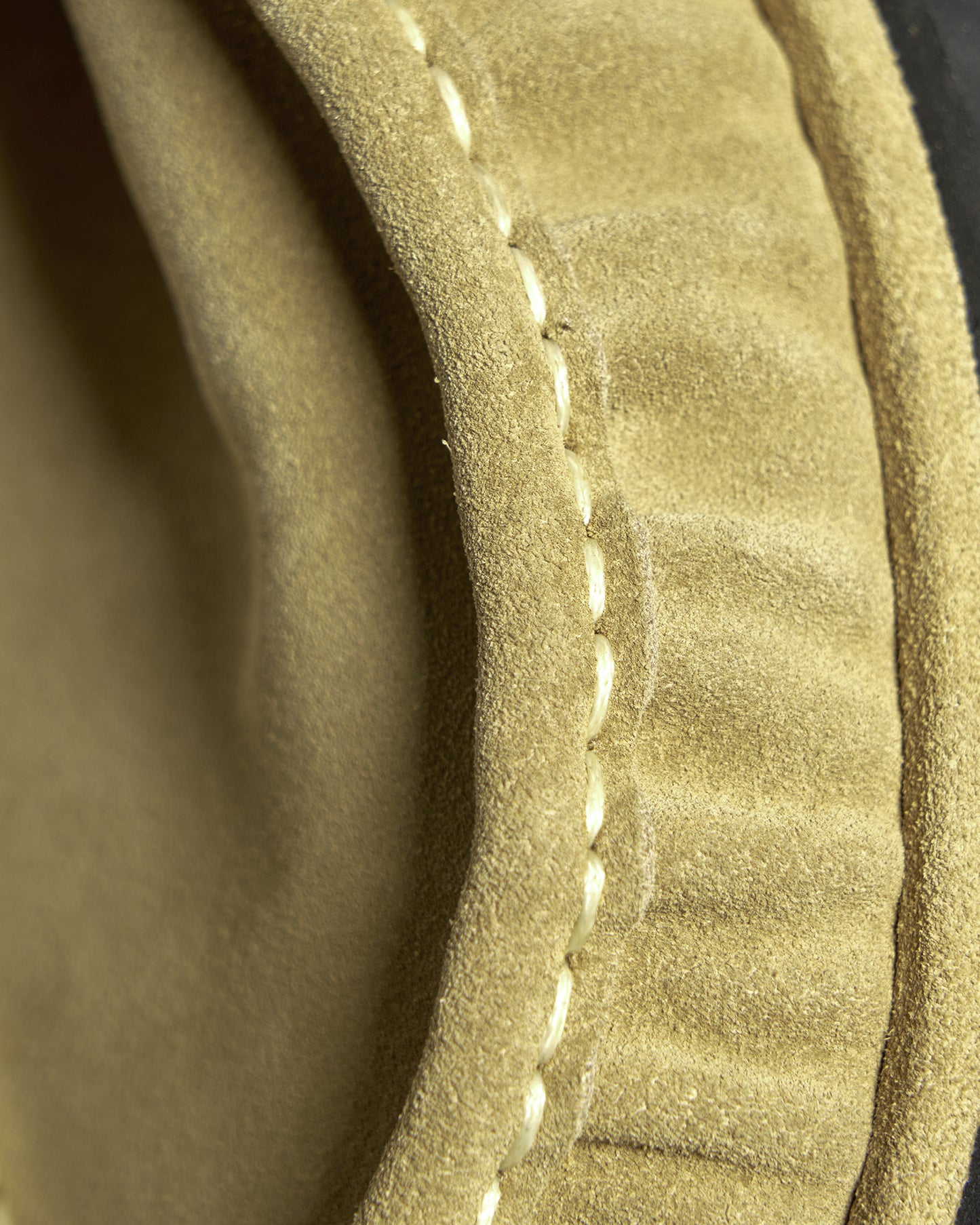 Walla Lace-up in Suede Calfskin