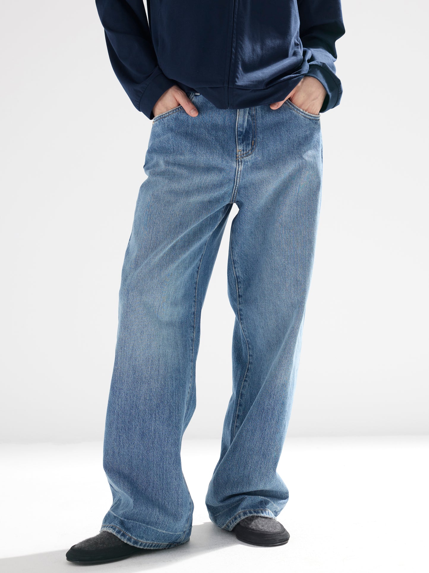 Leisure Loose Fit Jeans